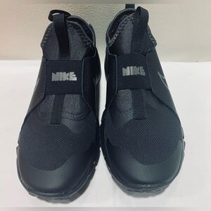 Nike Anthracite Flex Runner 2 Sneakers